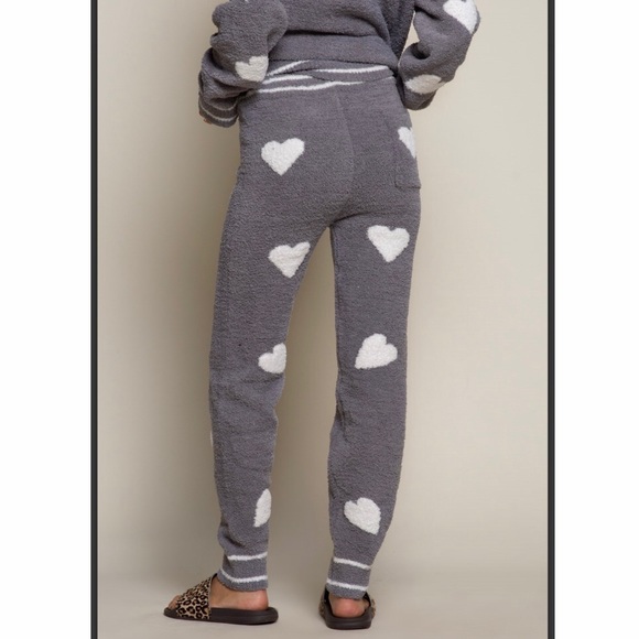 BERBER Hearts Jogger Pants - Picture 5 of 5